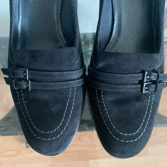 Stuart Weitzman Black Suede Heels Size 7.5 B Goth Victorian Witchy 90's Classic - Picture 10 of 16